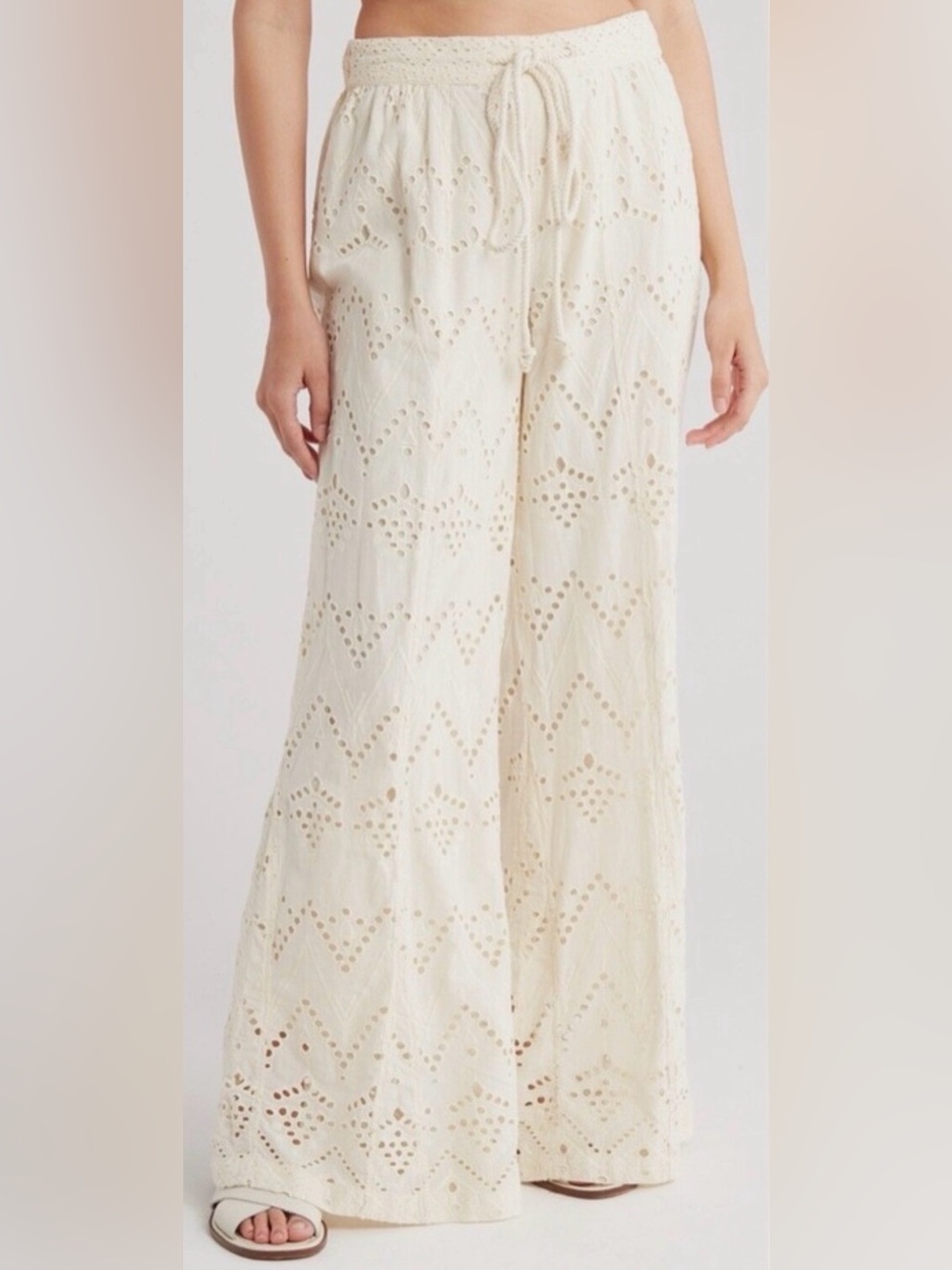FREE PEOPLE Emma
Embroidered Pants size small